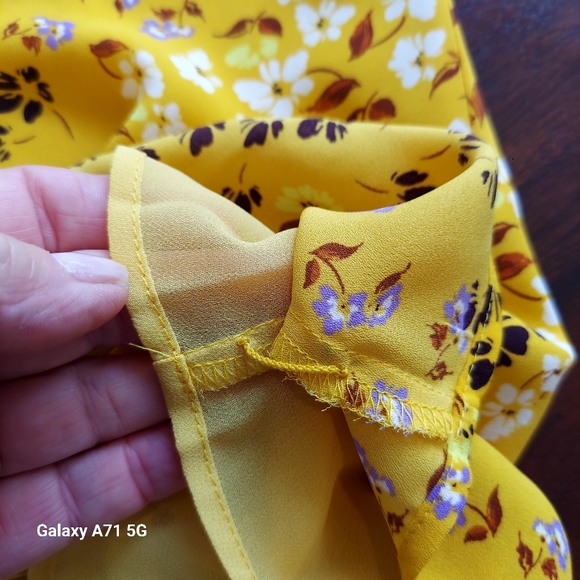 Ann Taylor Sunflower Yellow  Print Camisole Blouse Top Sz M - Picture 15 of 15